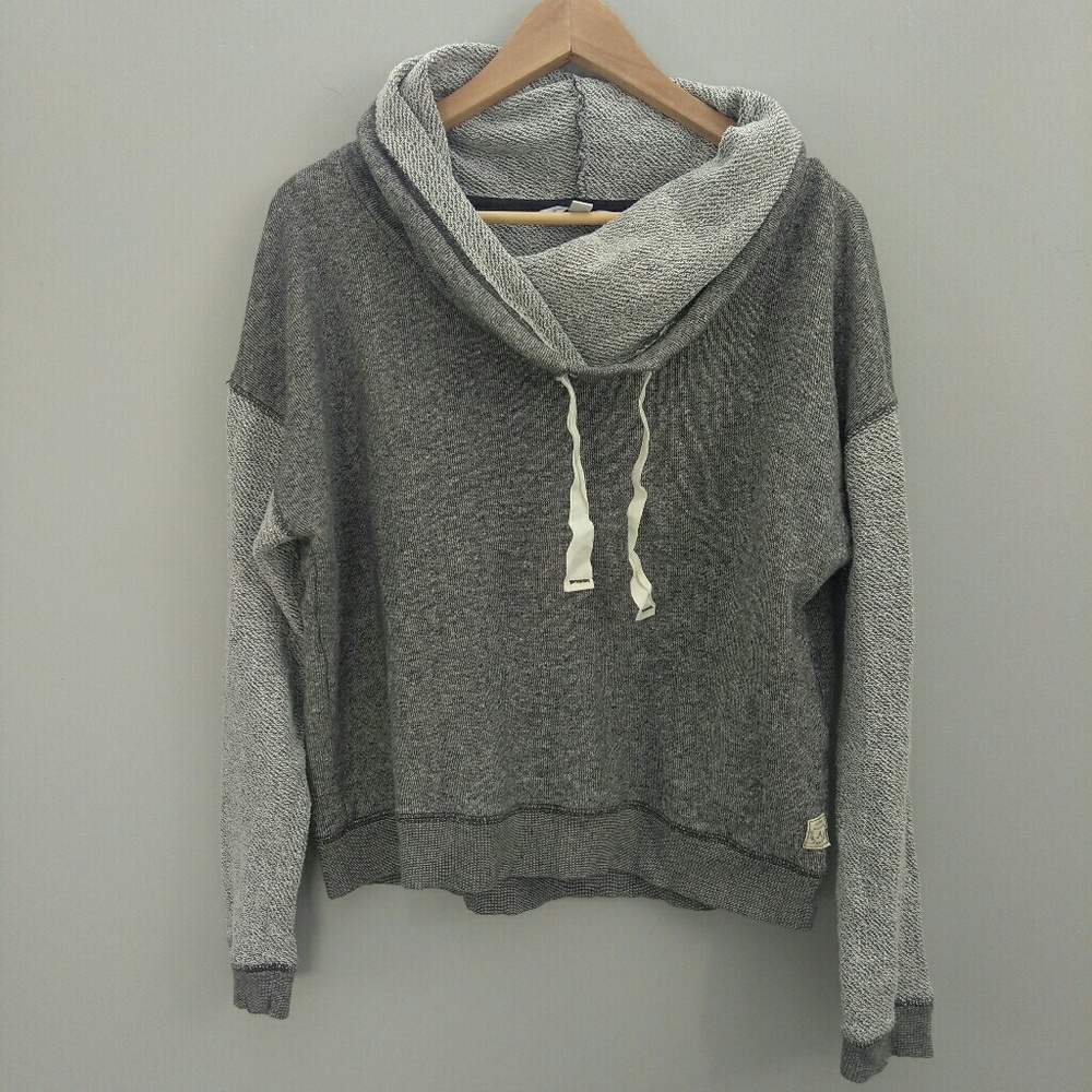 American Eagle sweatshirt